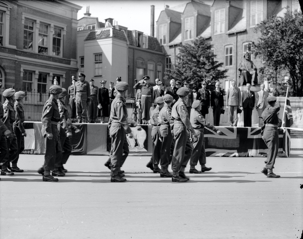 Ter Pelkwijk 13 mei 1945 church parade