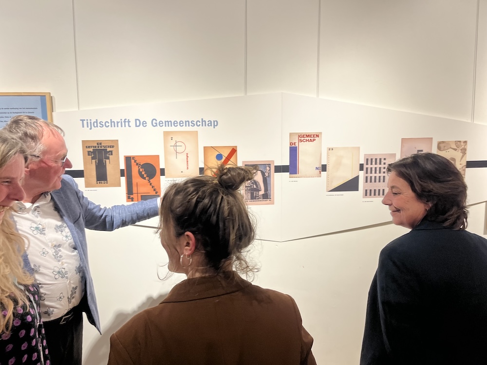 Tentoonstelling 100 jaar De Gemeenschap