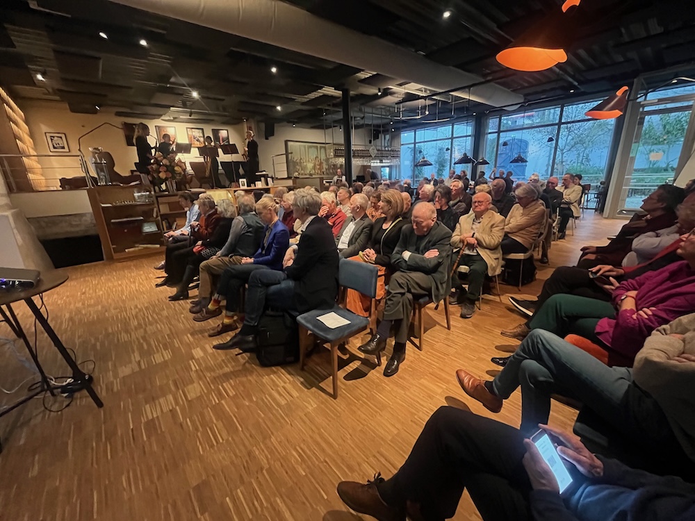 Jaarboekpresentatie in Societeit De Vereeniging