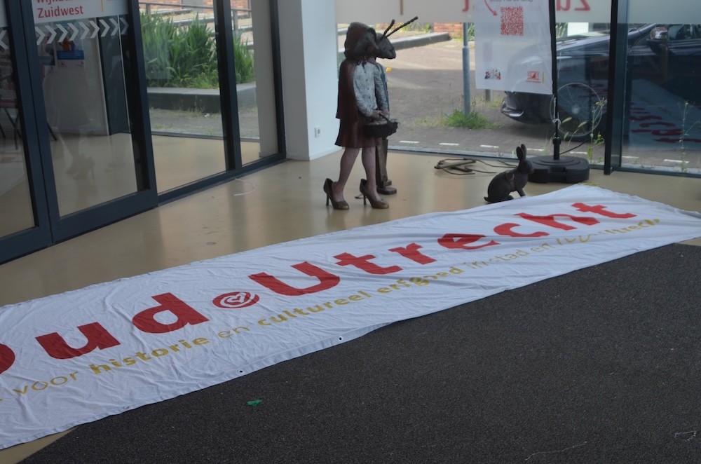 Banier van Oud Utrecht in het wijkcentrum